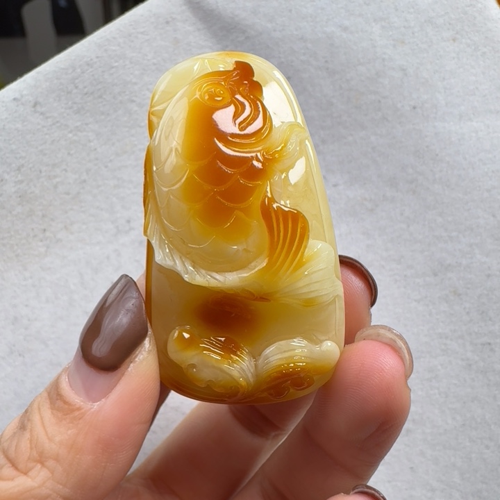 蜜蜡珠宝奇石未镶嵌