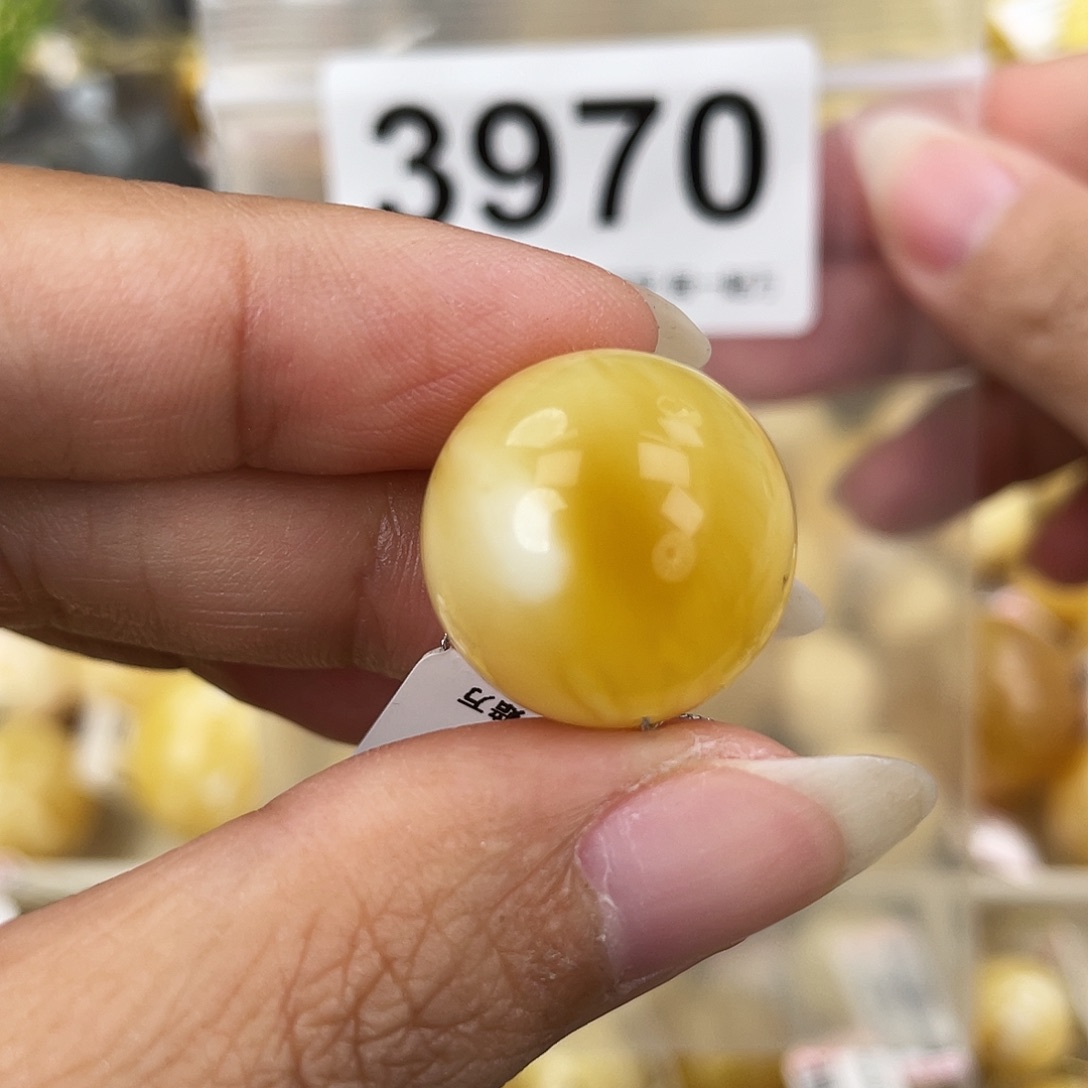 蜜蜡未镶嵌裸石18.7粉