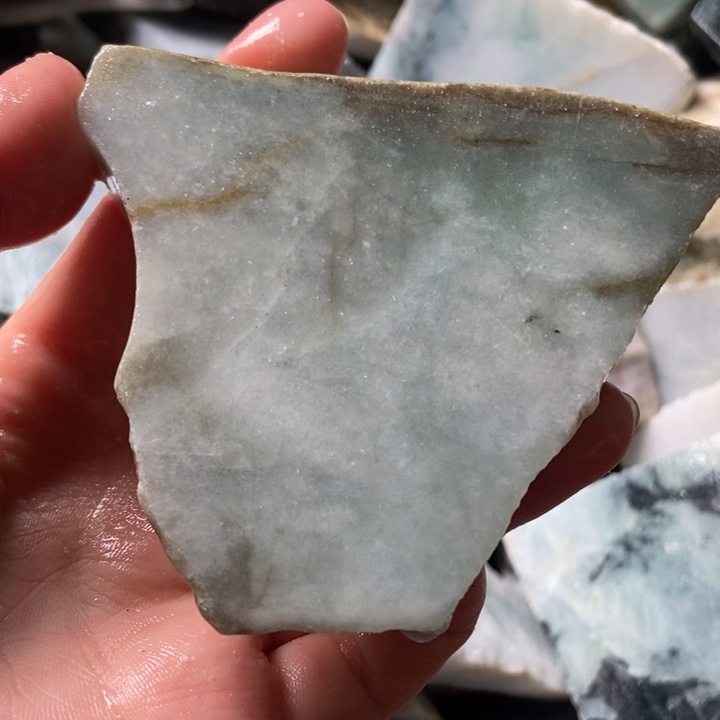 翡翠颈饰未镶嵌天然翡翠