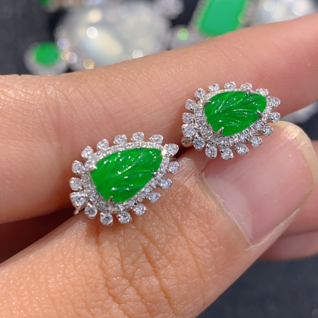 翡翠18K金镶嵌耳饰天然缅甸A货翡翠