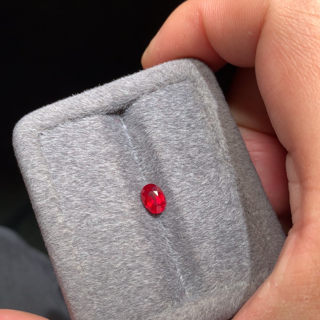 红宝石裸石未镶嵌1.19克拉缅甸鸽血红吉尔德