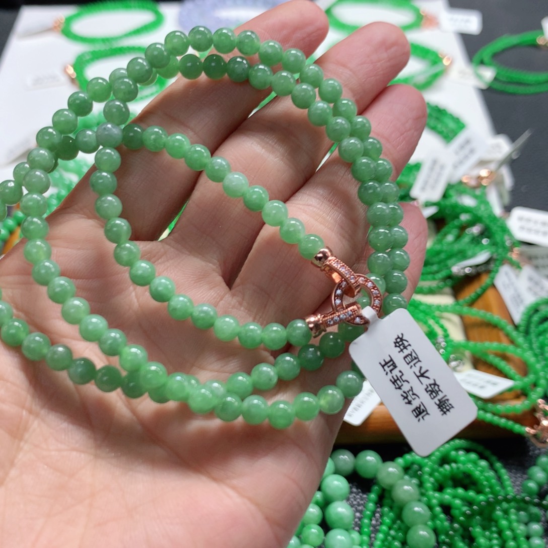 翡翠未镶嵌手链翡翠