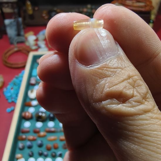 玛瑙/玉髓未镶嵌珠子天然原矿玛瑙