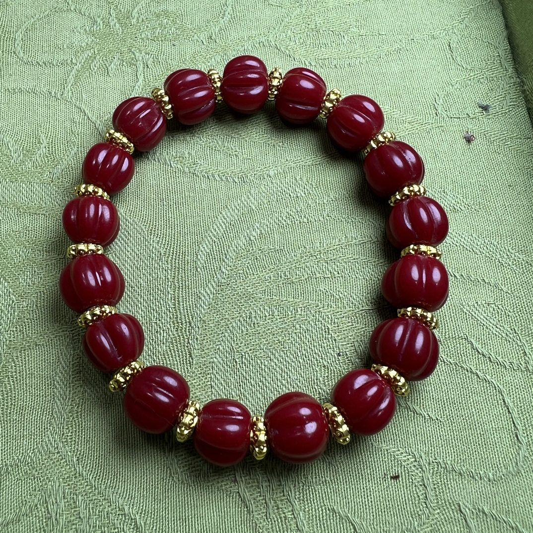 【沐言优选】阿卡色姑娘雕刻10m南瓜珠手链A512