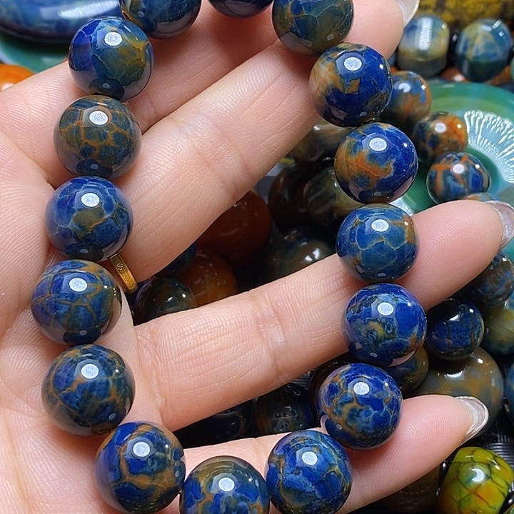 成***才玛瑙/玉髓未镶嵌颈饰