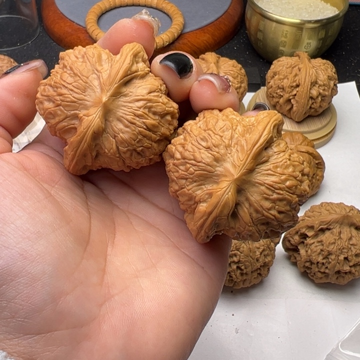文玩核桃把件静血麒麟45