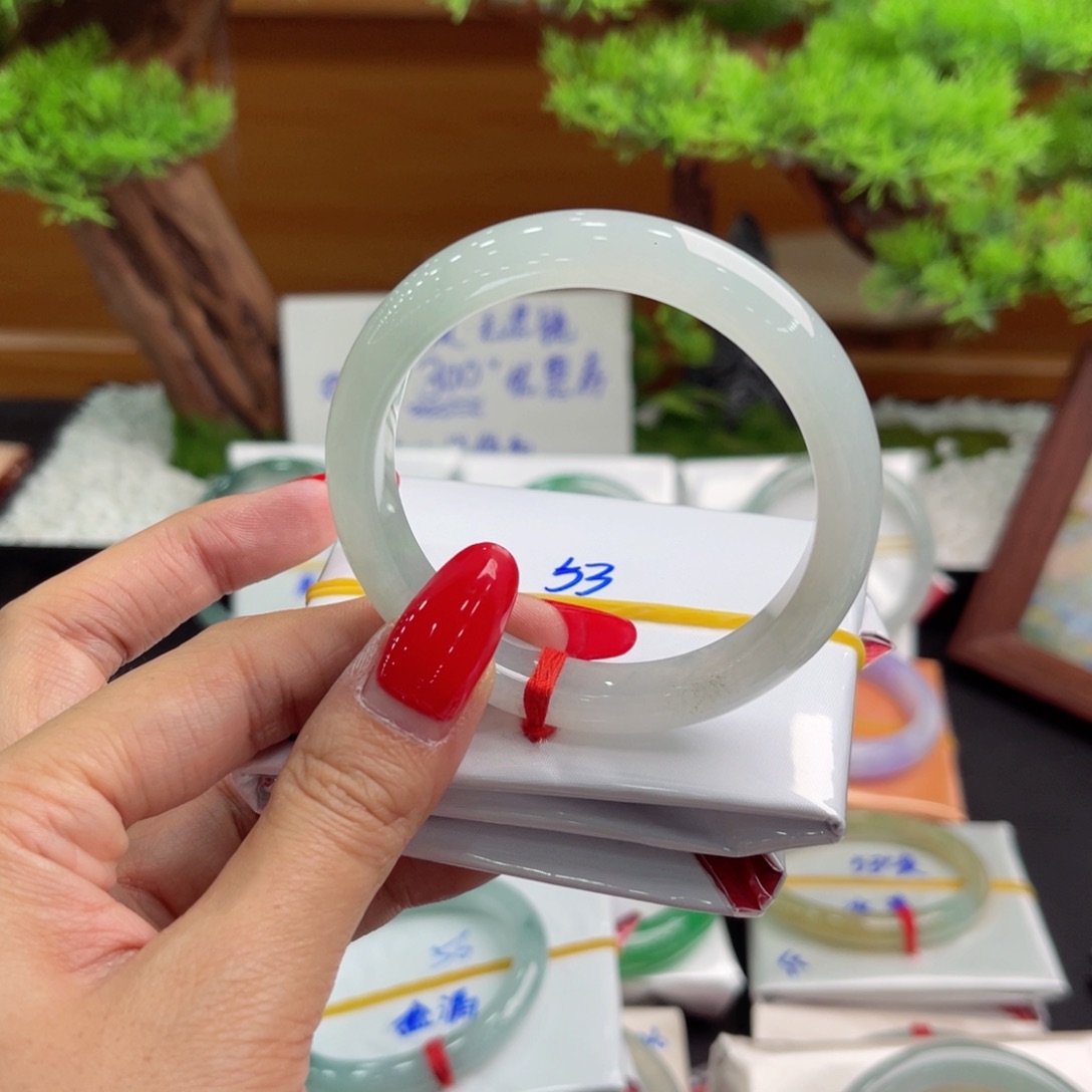 翡翠未镶嵌手镯缅甸