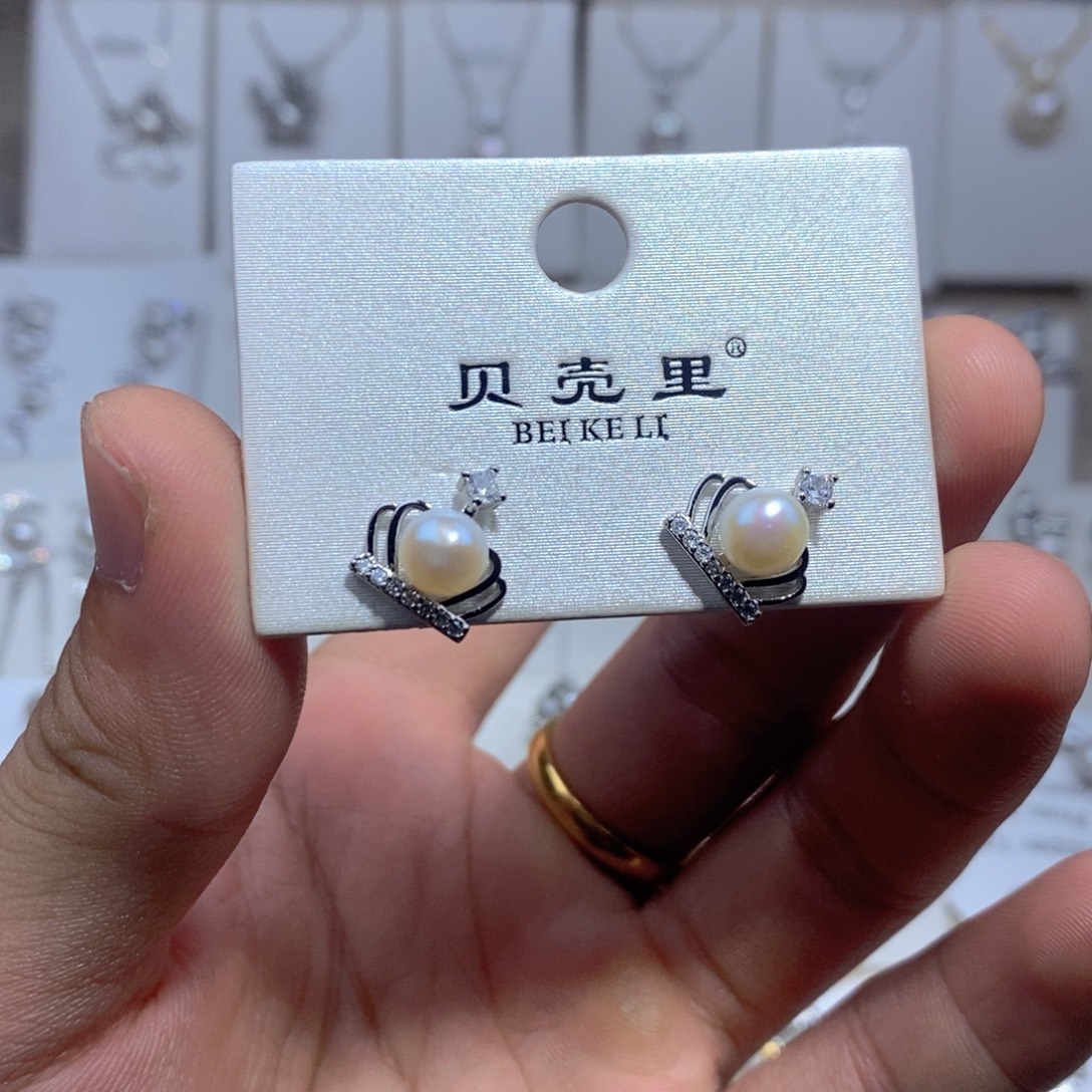 未镶嵌耳饰淡水珍珠