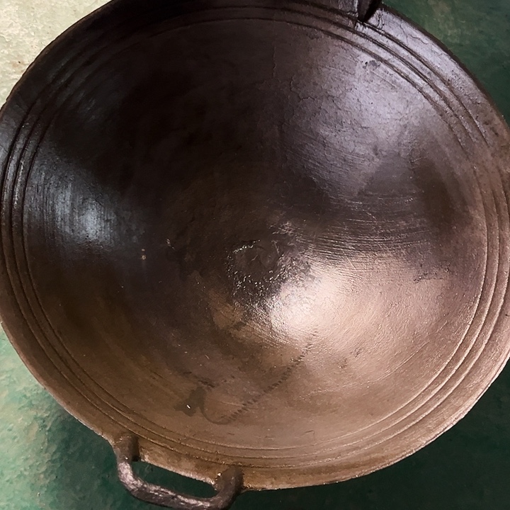 兰***姐铸铁老式传统铸铁锅#45