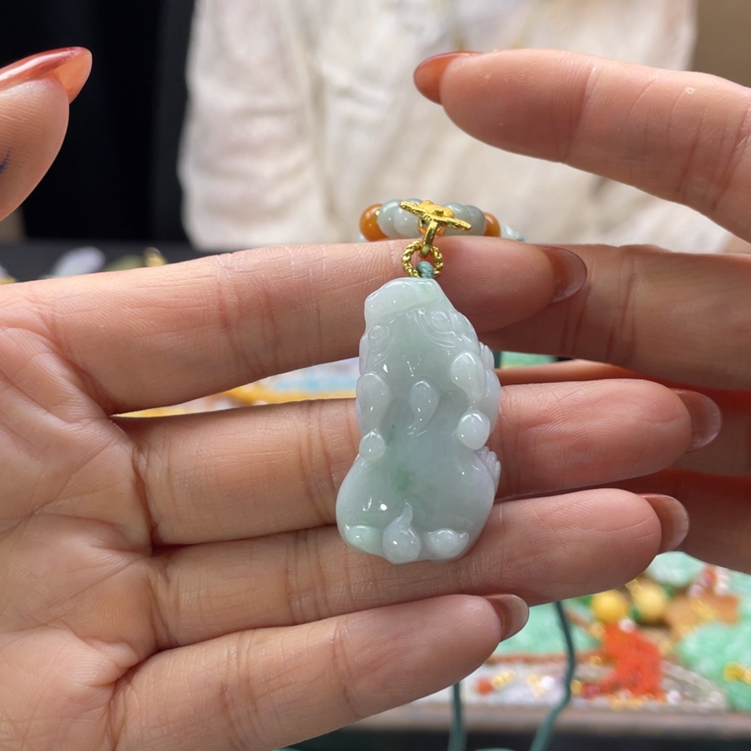 翡翠未镶嵌颈饰代编织