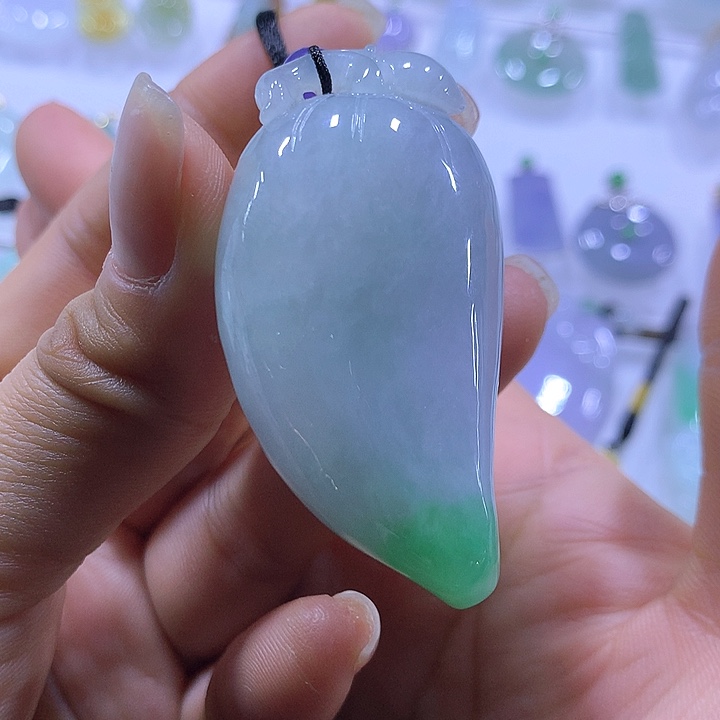 翡翠颈饰未镶嵌天然翡翠A货吊坠