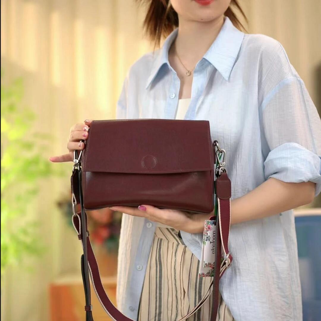 2025新款大胃王斜挎包单肩腋下包时尚百搭休闲真皮女士气质方包