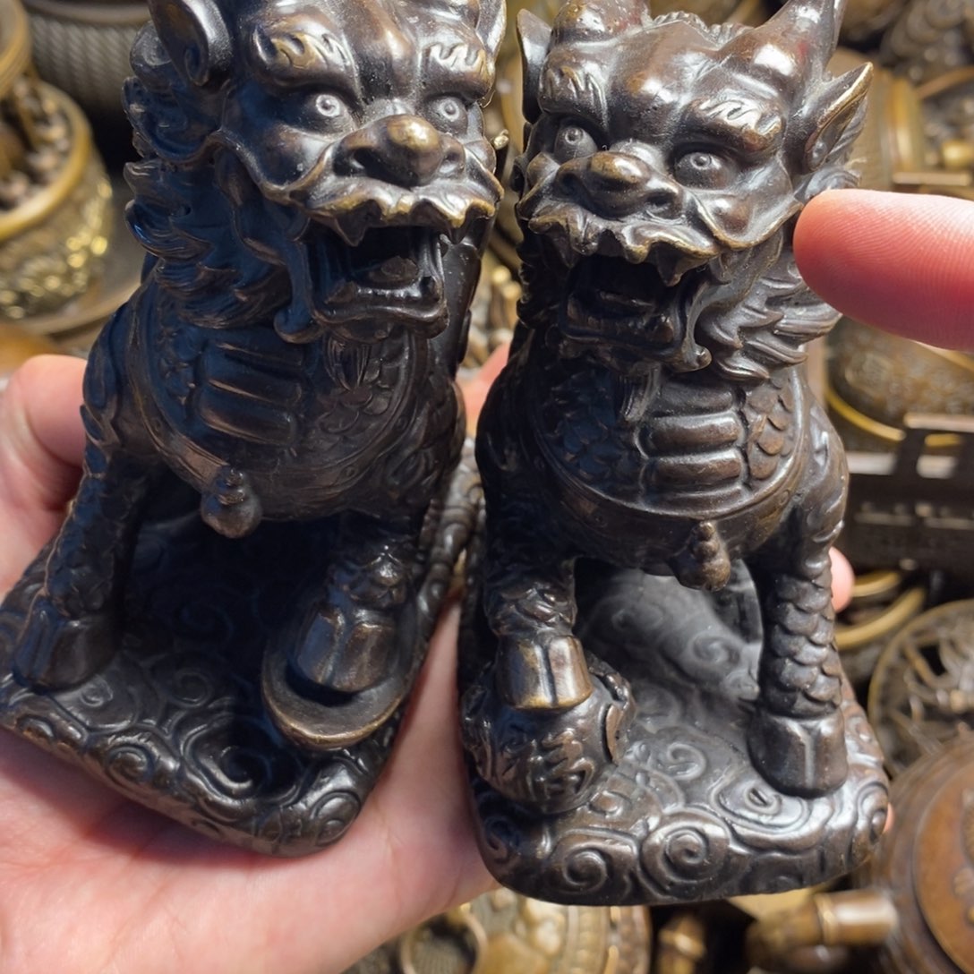 精美铜器做工精良