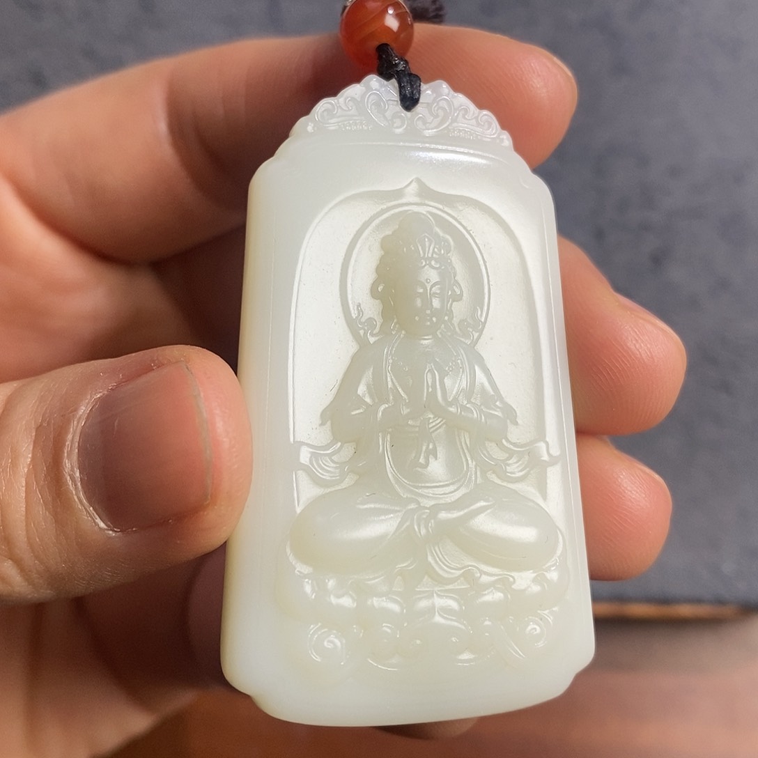 颈饰未镶嵌和田玉