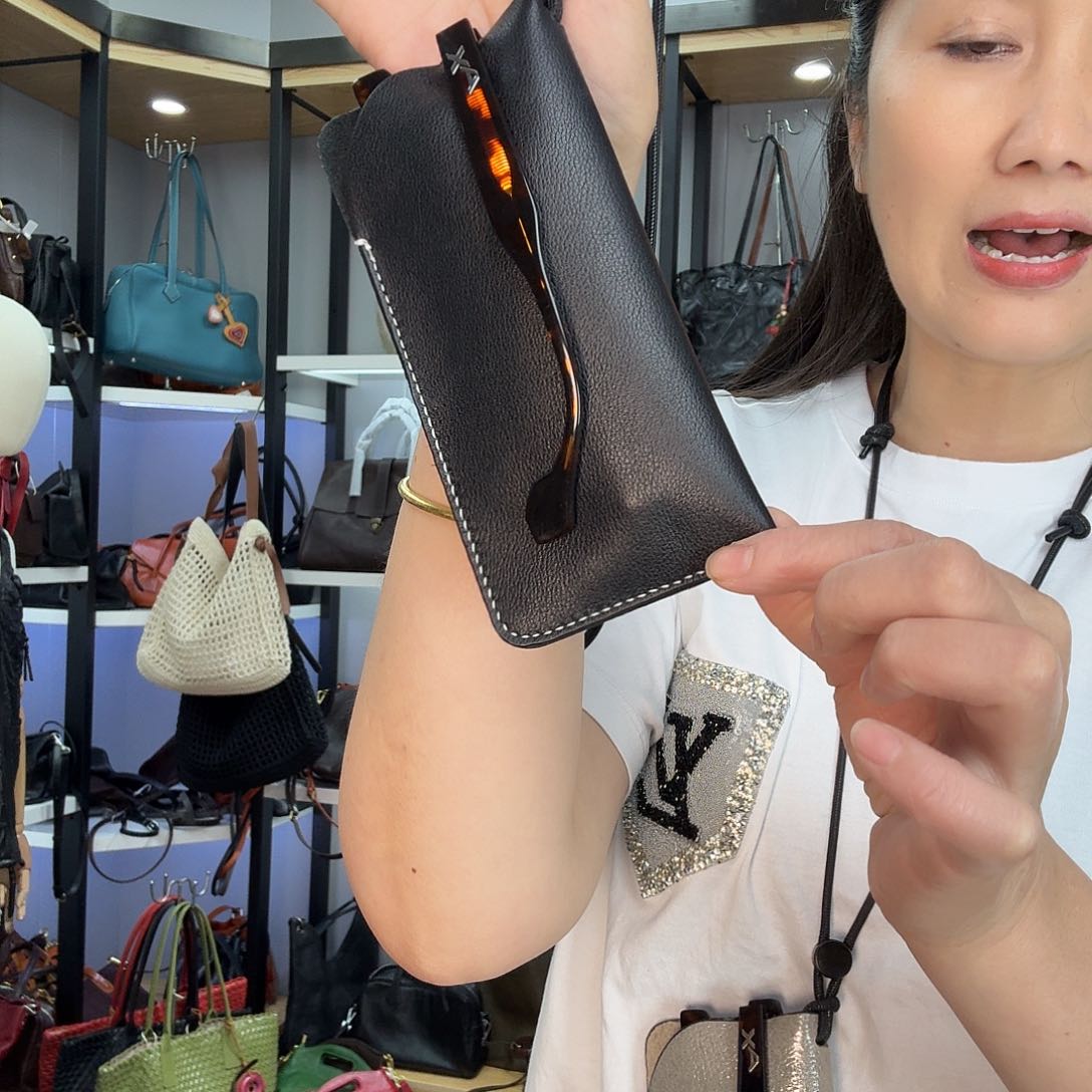 鳄鱼皮（革）黑眼包