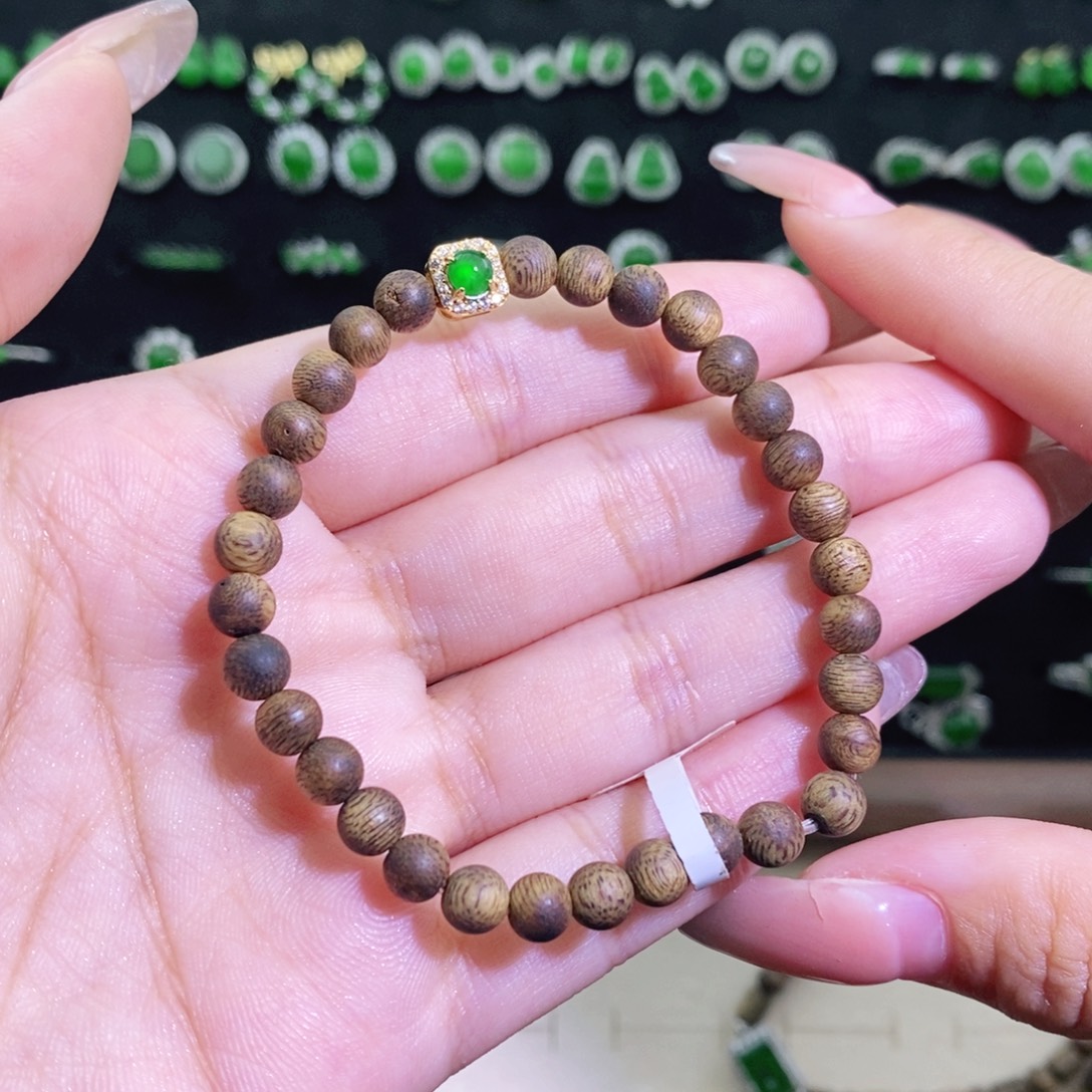 翡翠未镶嵌手链沉香