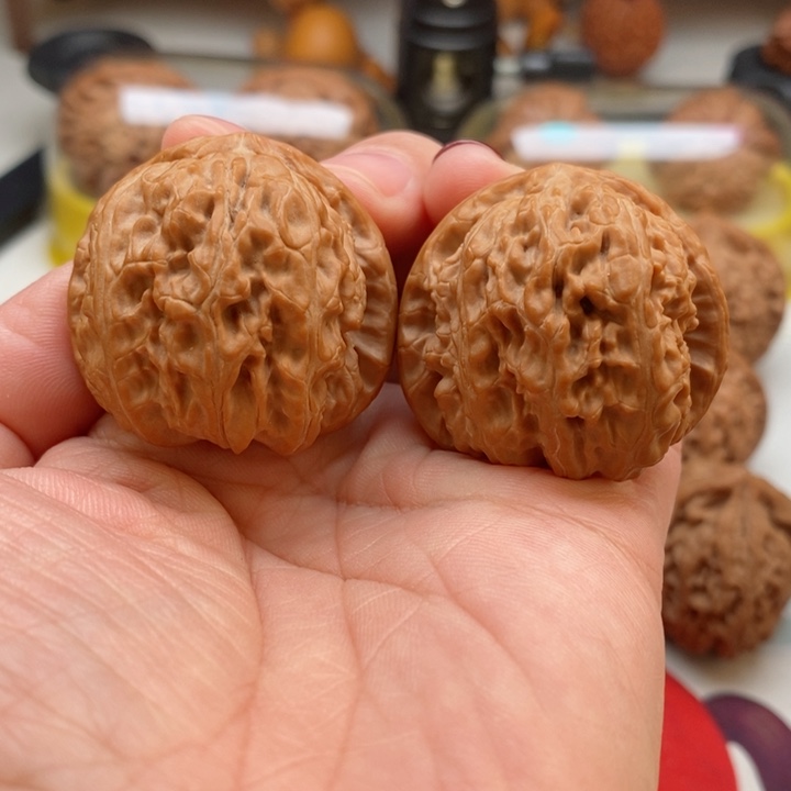 文玩核桃吊坠37白狮子