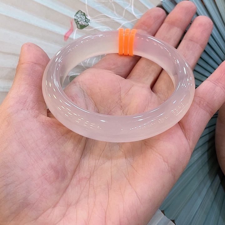 玛瑙/玉髓手镯未镶嵌琉***璨