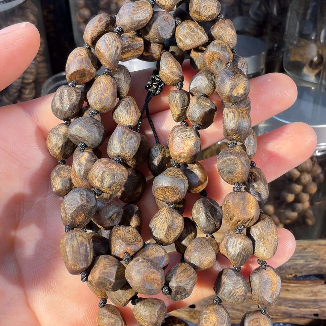 沉香沉香碎屑沉水树丁27g发一条