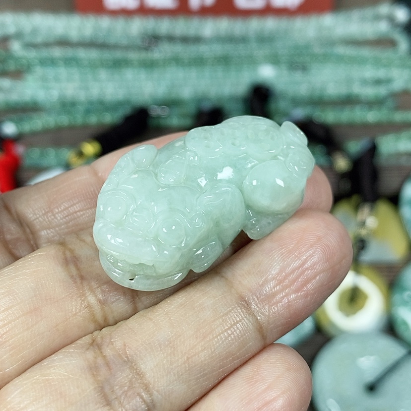 【闪购商品】翡翠颈饰未镶嵌玉吊坠翡翠玉四钱貔貅吊坠