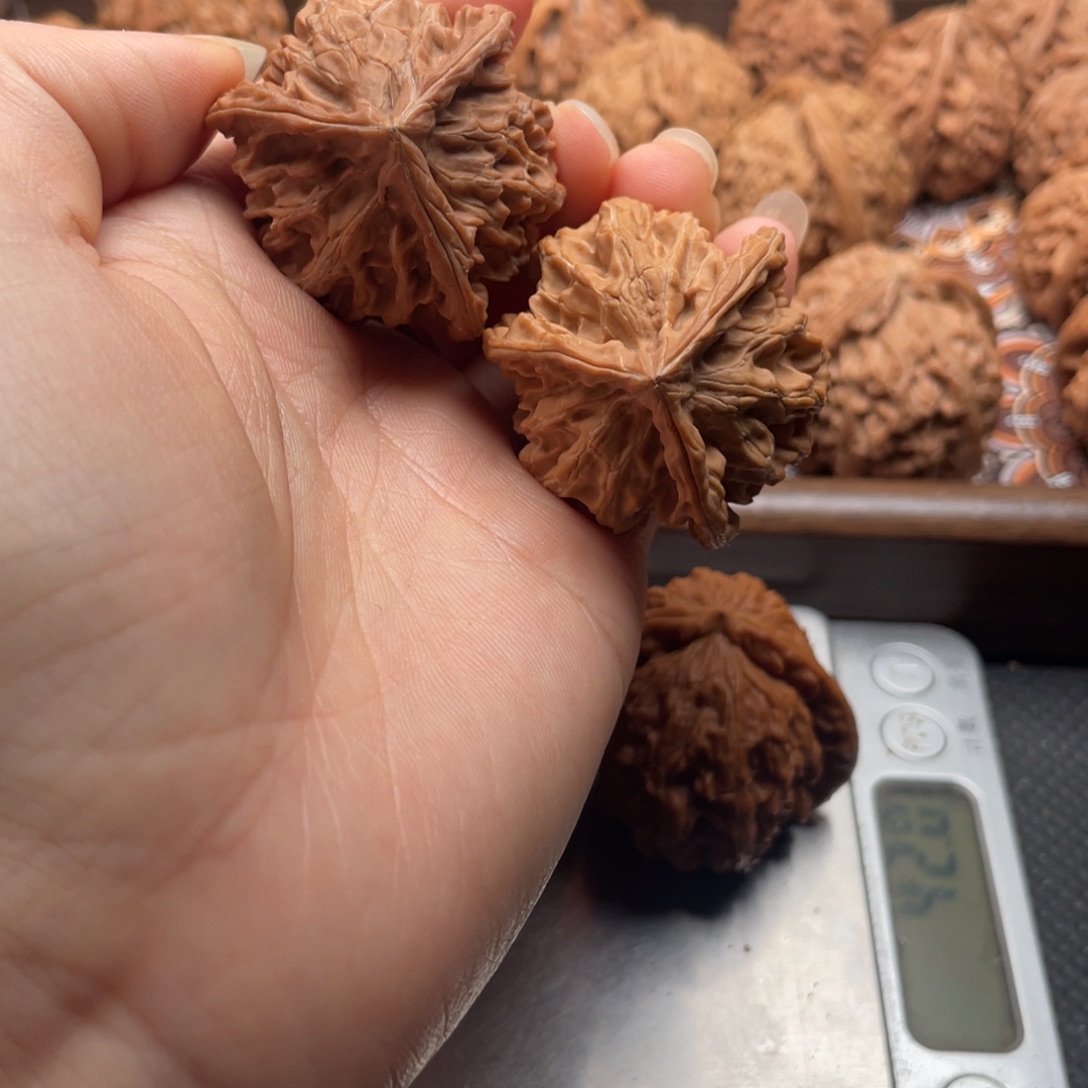 ****廉手串/手链核桃盘山39尺有色差