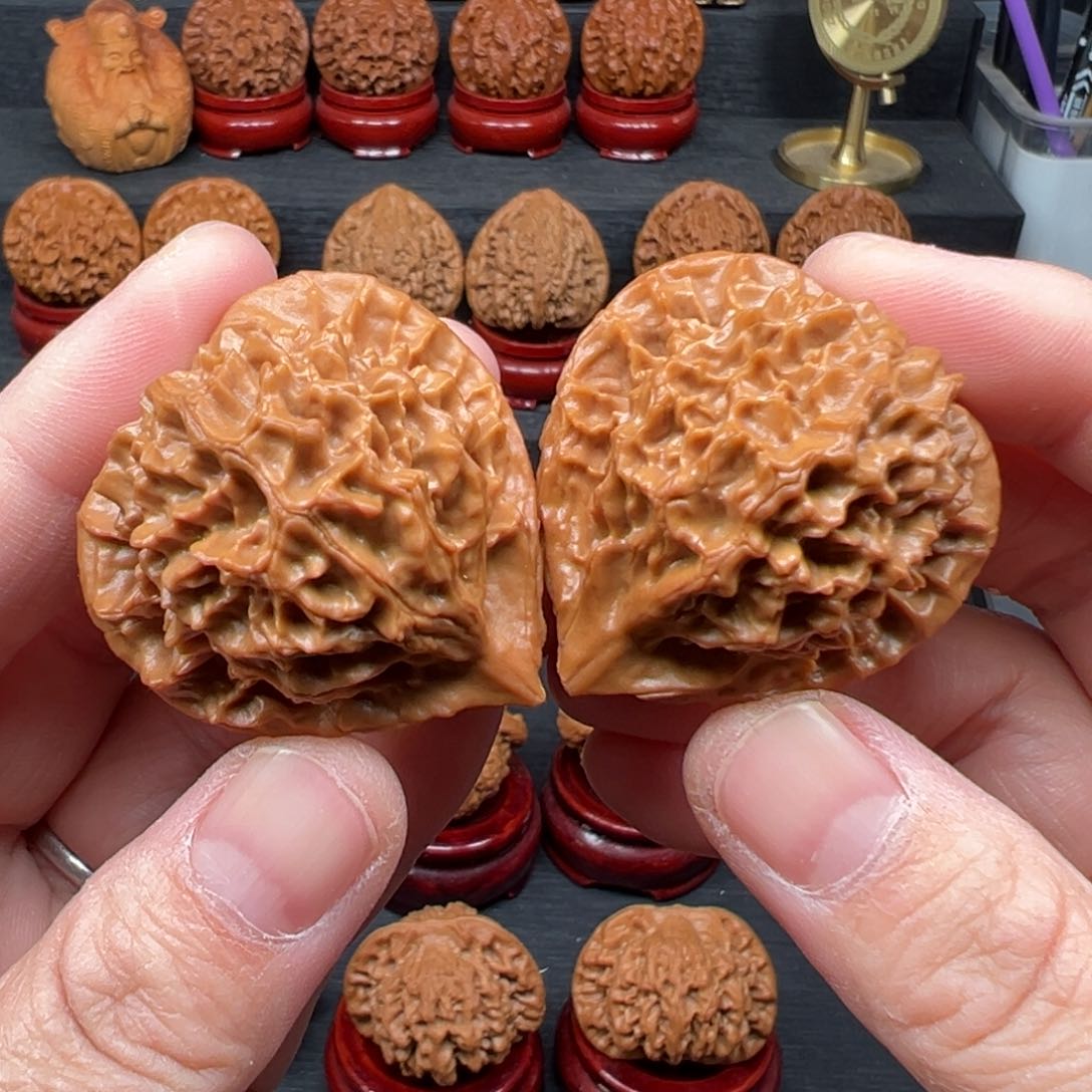 文玩核桃吊坠38全品珊瑚塔