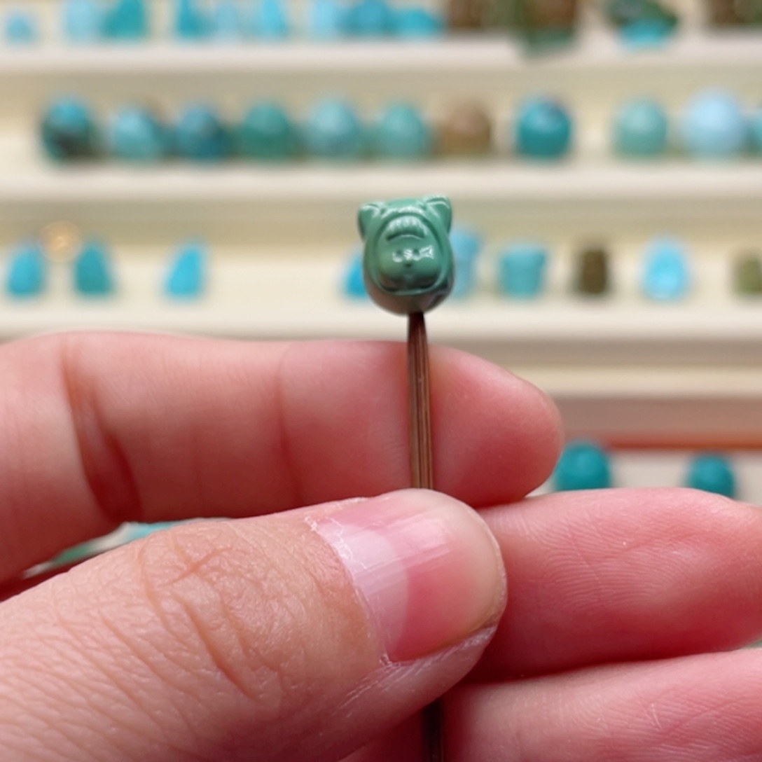 绿松石未镶嵌珠宝奇石