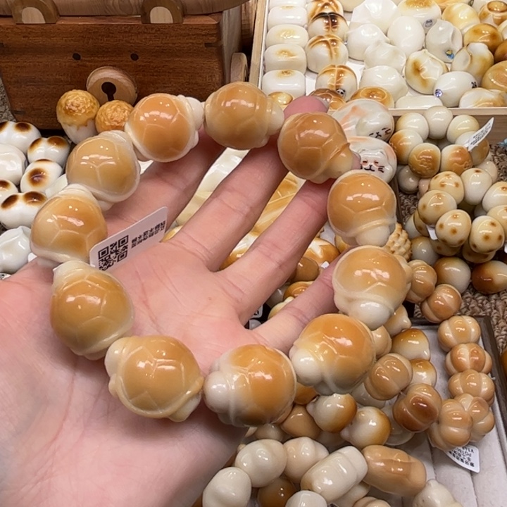 菩提根/象牙果把件12.7.42象牙果炭烤乌龟微瑕