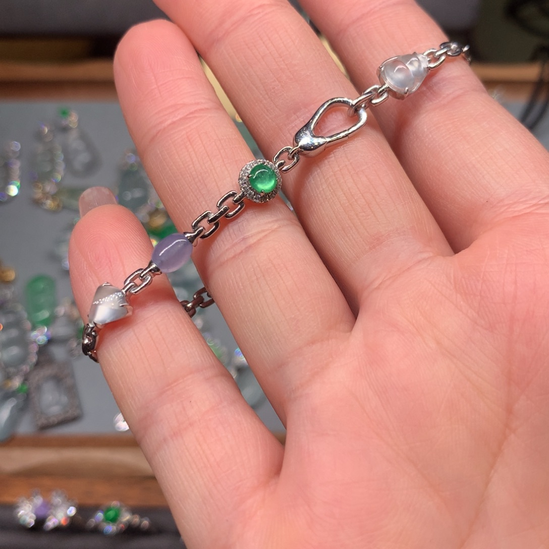 翡翠18K金镶嵌手链手链