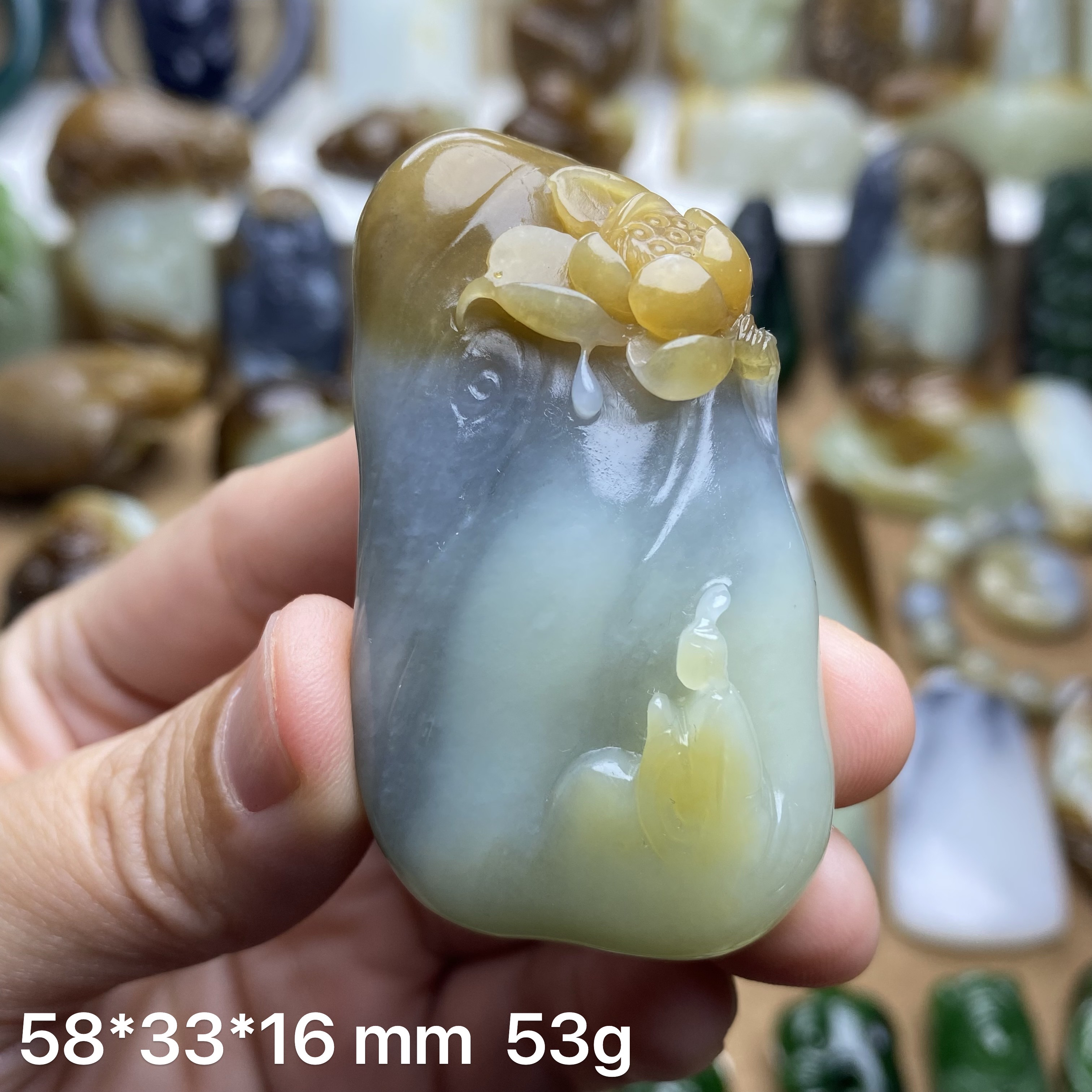 天然和田玉 楼兰三色 莲花悟道 俏色巧雕 花开见佛 吊坠