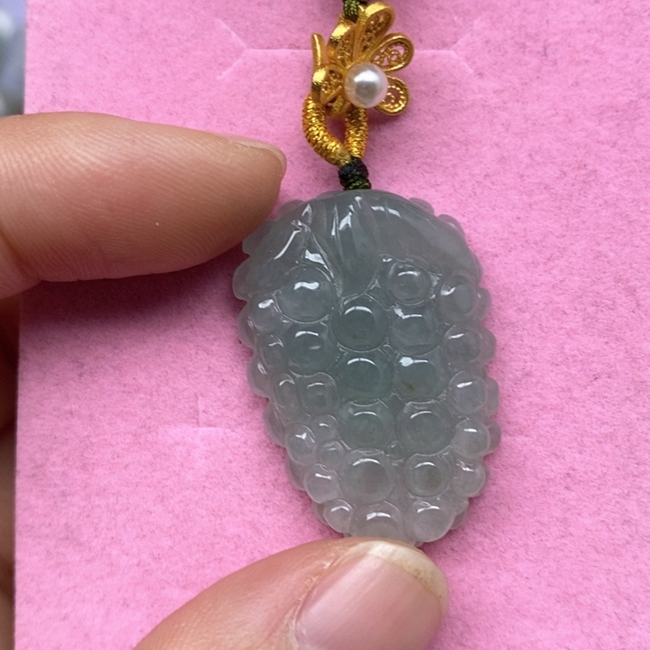 翡翠未镶嵌颈饰21号