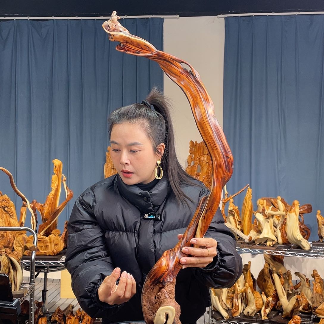 柏木（崖柏）随型艺术根雕