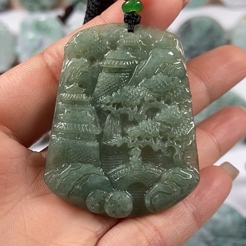 翡翠颈饰未镶嵌山水牌福利