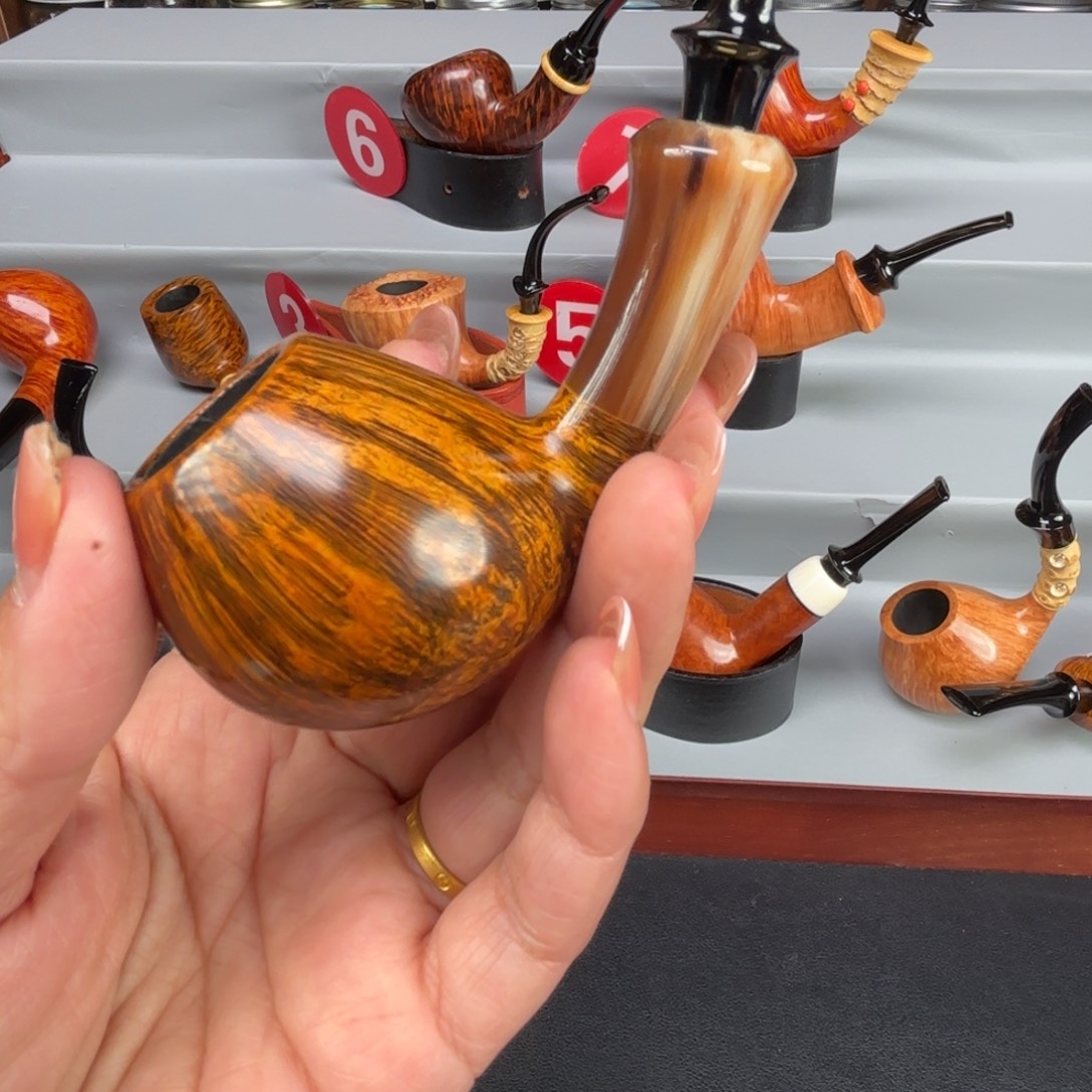 小默石楠木牛角苹果