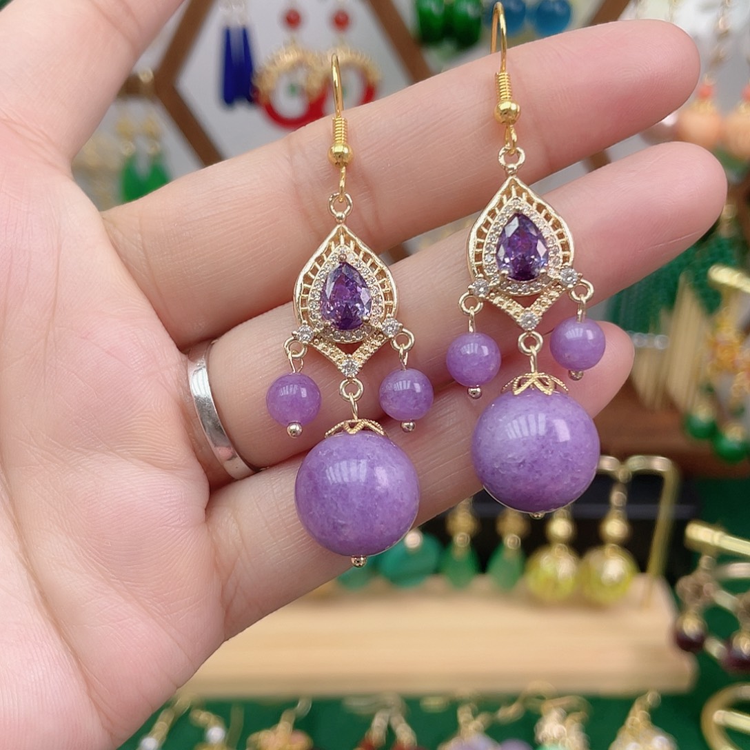 石英质玉合金耳饰