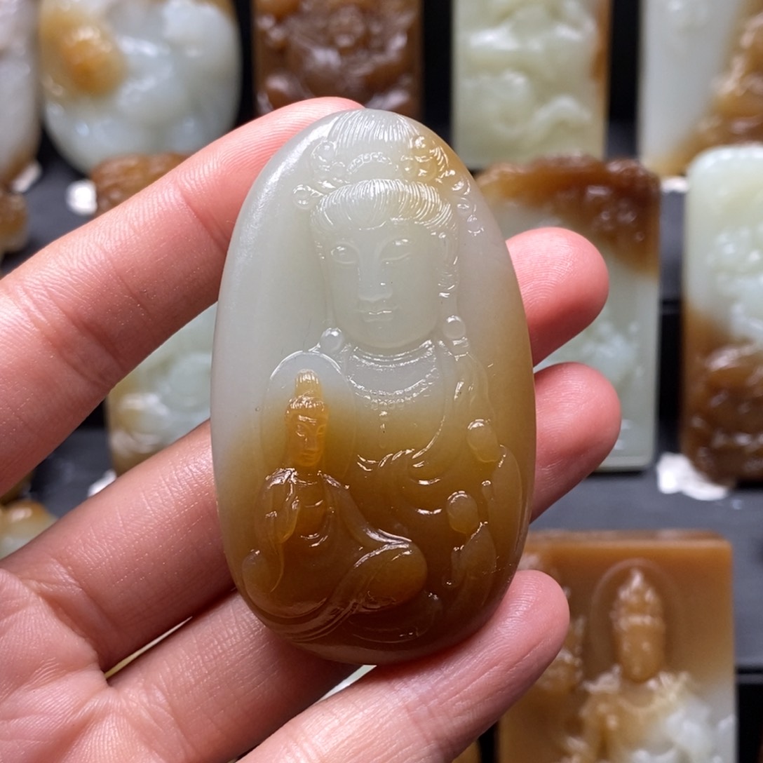 和田玉（糖玉）挂件未镶嵌