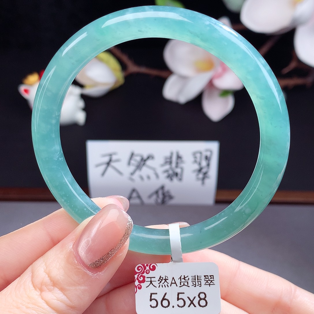 翡翠手镯（圆镯）未镶嵌