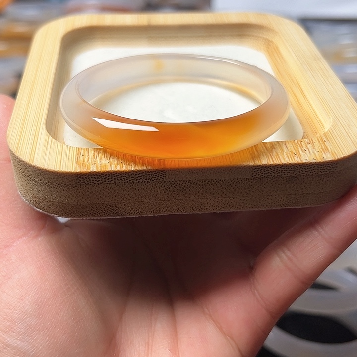 玛瑙/玉髓手镯未镶嵌53.5