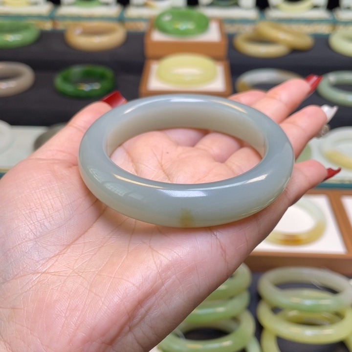 和田玉手镯未镶嵌5455