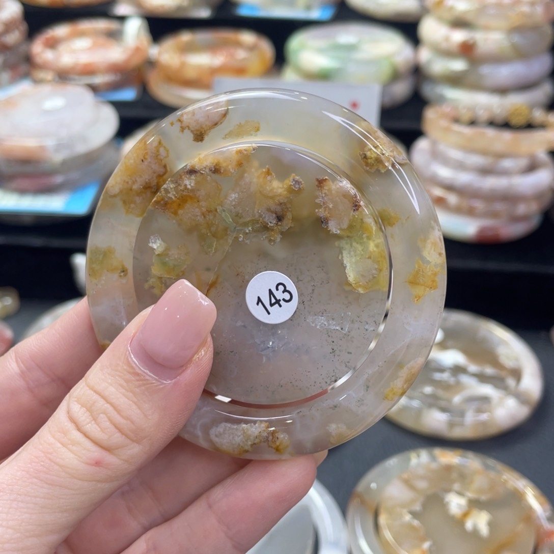 未镶嵌手镯石英质玉@*楠