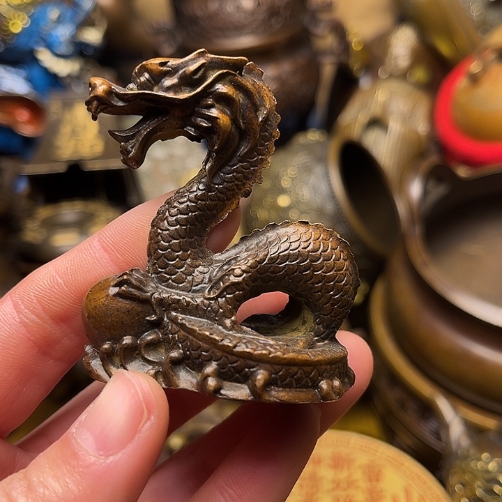 精美铜器批发档口