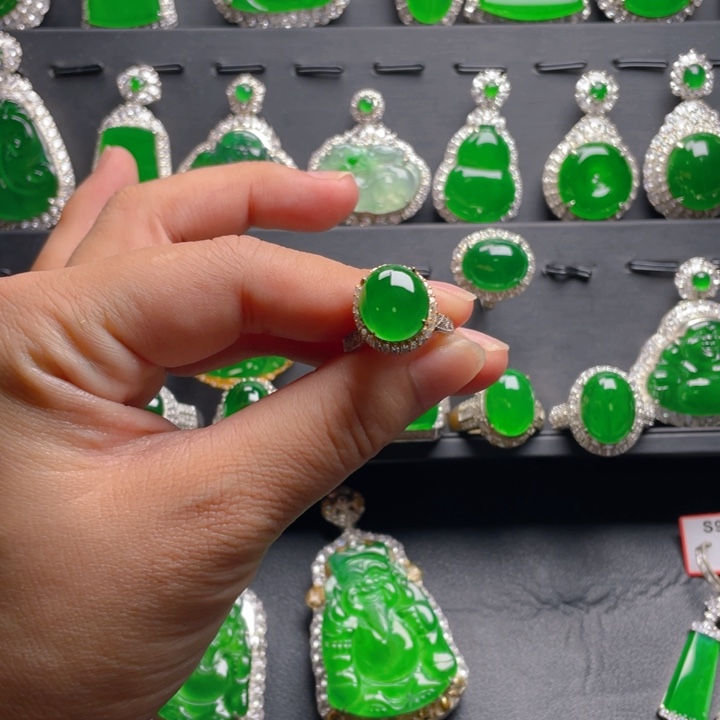 翡翠耳饰未镶嵌翡翠戒指