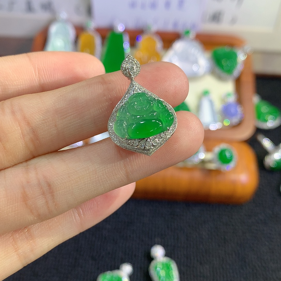 翡翠18K金镶嵌吊坠(不含链)佛公