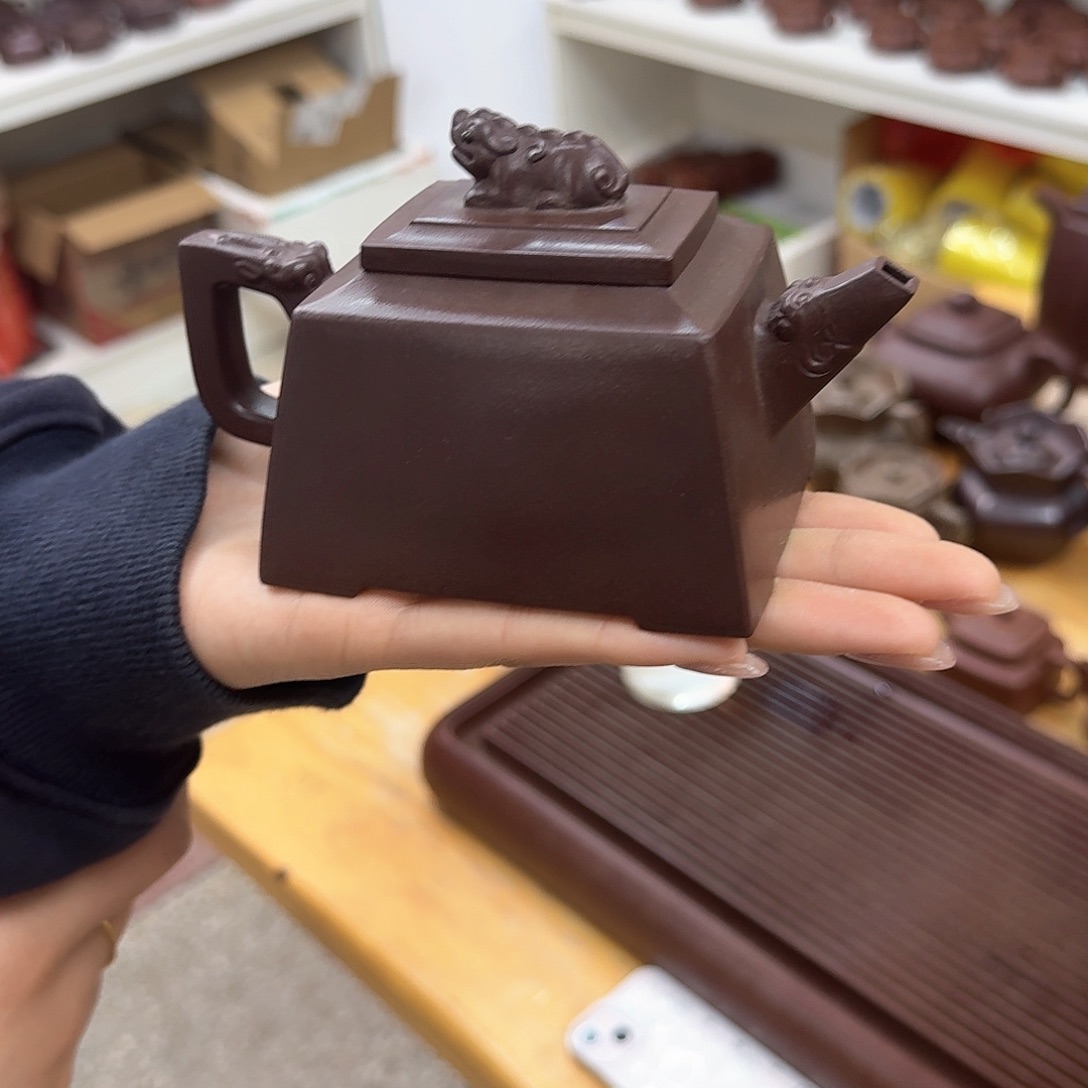 紫砂茶壶紫砂壶四方瑞兽260cc