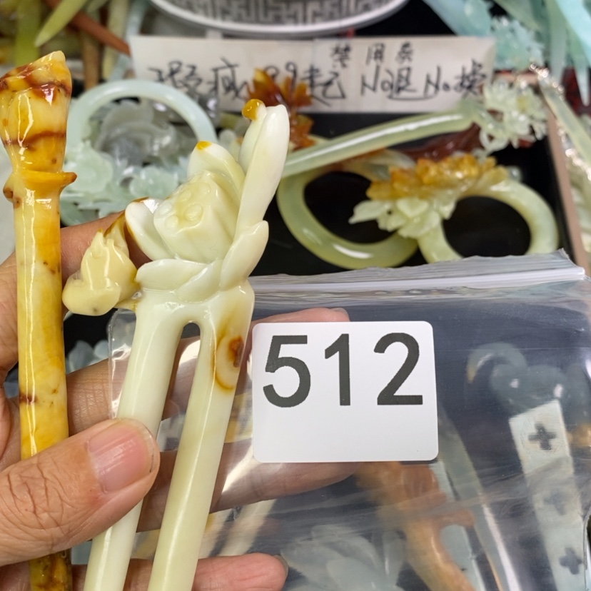 【闪购商品】岫玉发饰未镶嵌月**花