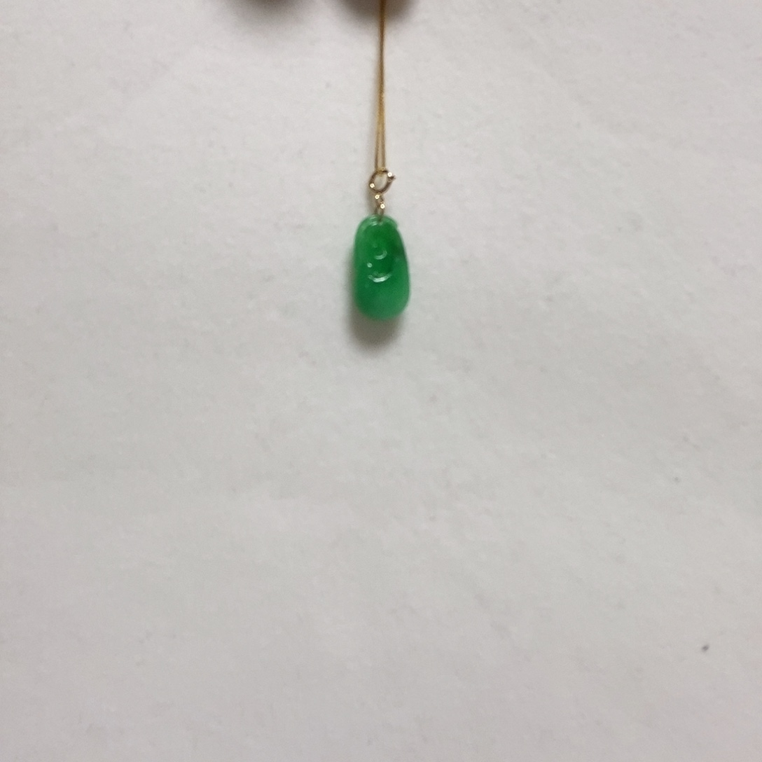 翡翠颈饰18K金镶嵌简单