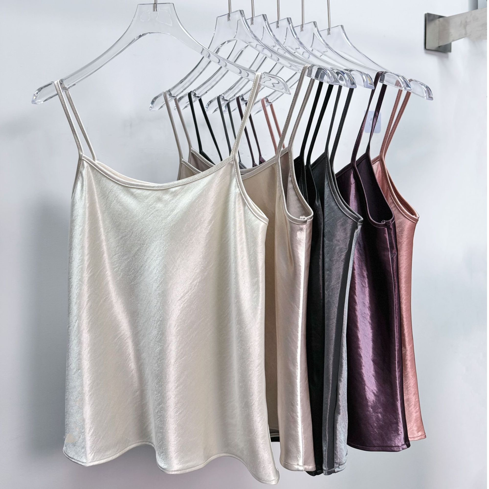 【深圳南油田公子】（小吊带背心）醋酸斜裁显瘦百搭通勤时尚打底女