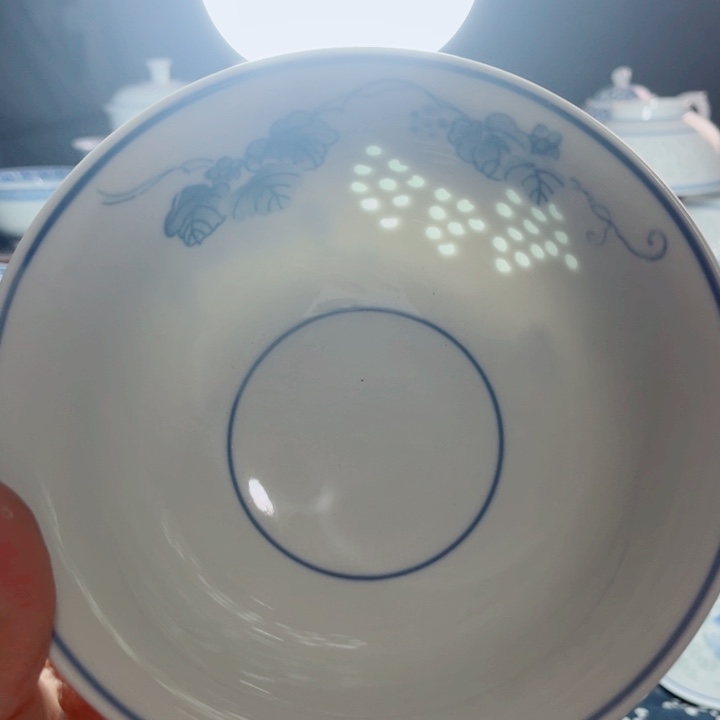 青花玲珑6寸面碗葡萄