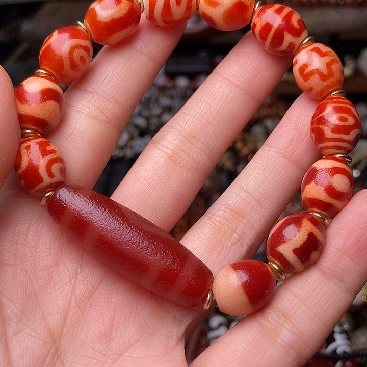 天地多宝手串一条