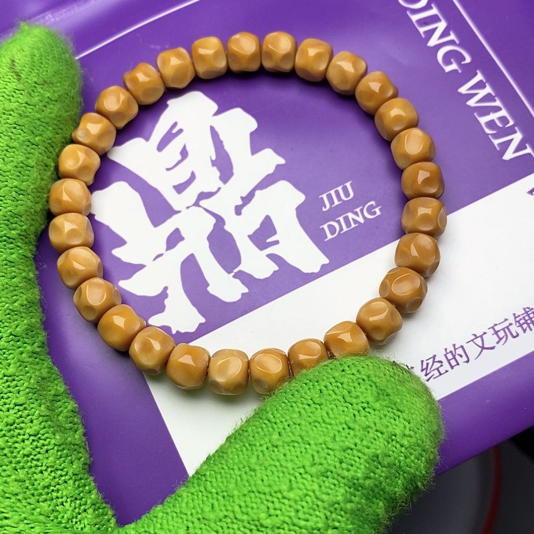 手串龙脊菩提8奶酪